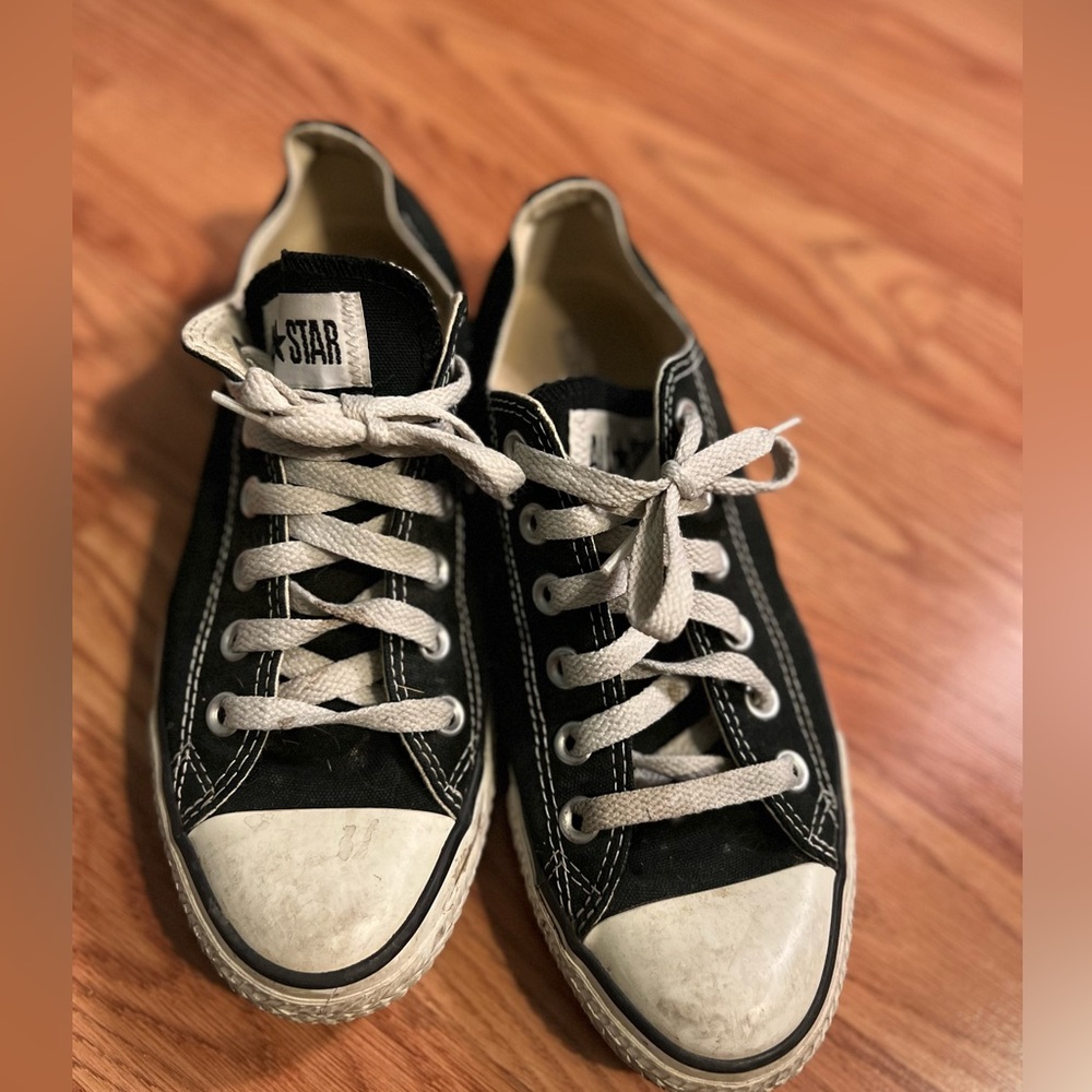 Converse All Star Vintage in Black. Size 8US women, 6 men, 39UK